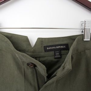 Banana Republic Pants - Banana Republic Green Cargo-Style Pants Banana Republic Pants - Banana Republic Green Cargo-Style Pants